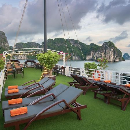 Renea Cruises Halong Hotel Ha Long Bagian luar foto