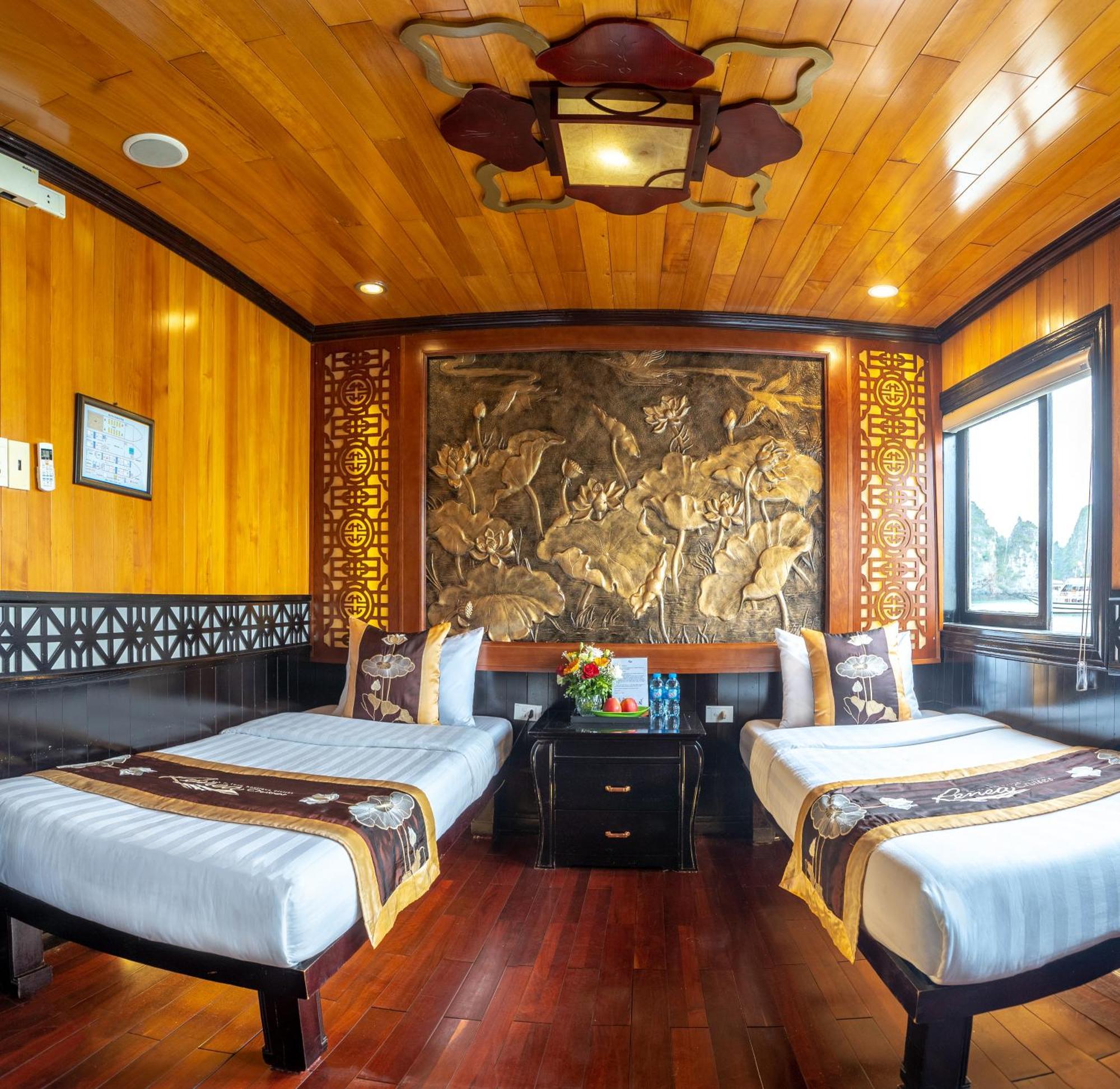 Renea Cruises Halong Hotel Ha Long Bagian luar foto