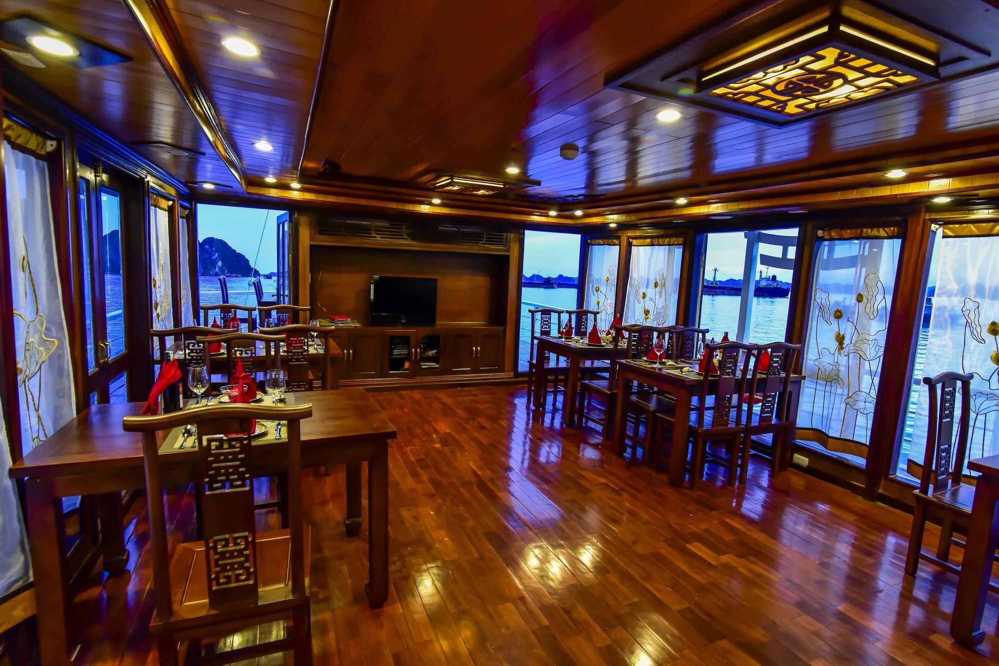 Renea Cruises Halong Hotel Ha Long Bagian luar foto